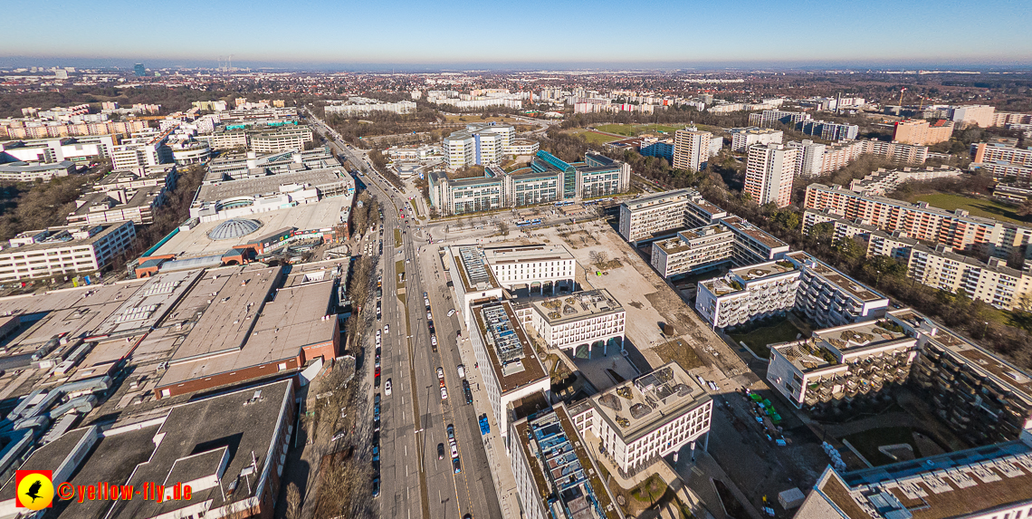 15.02.2023 - Luftbilder Perlach Plaza, Allianz, Wacker, Rentenversicherung, PEP